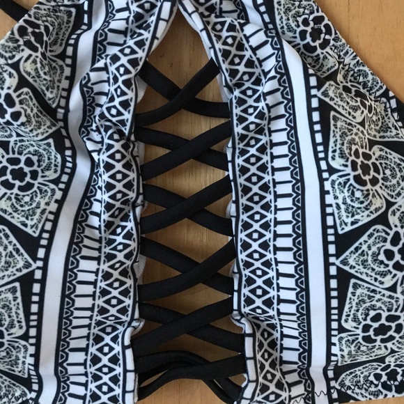 Patterned boho halter swim set - Picture 4 of 5